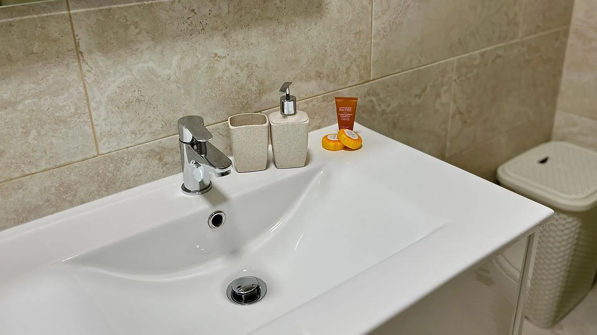 Larnaca Beachhouse 0*,  塞浦路斯