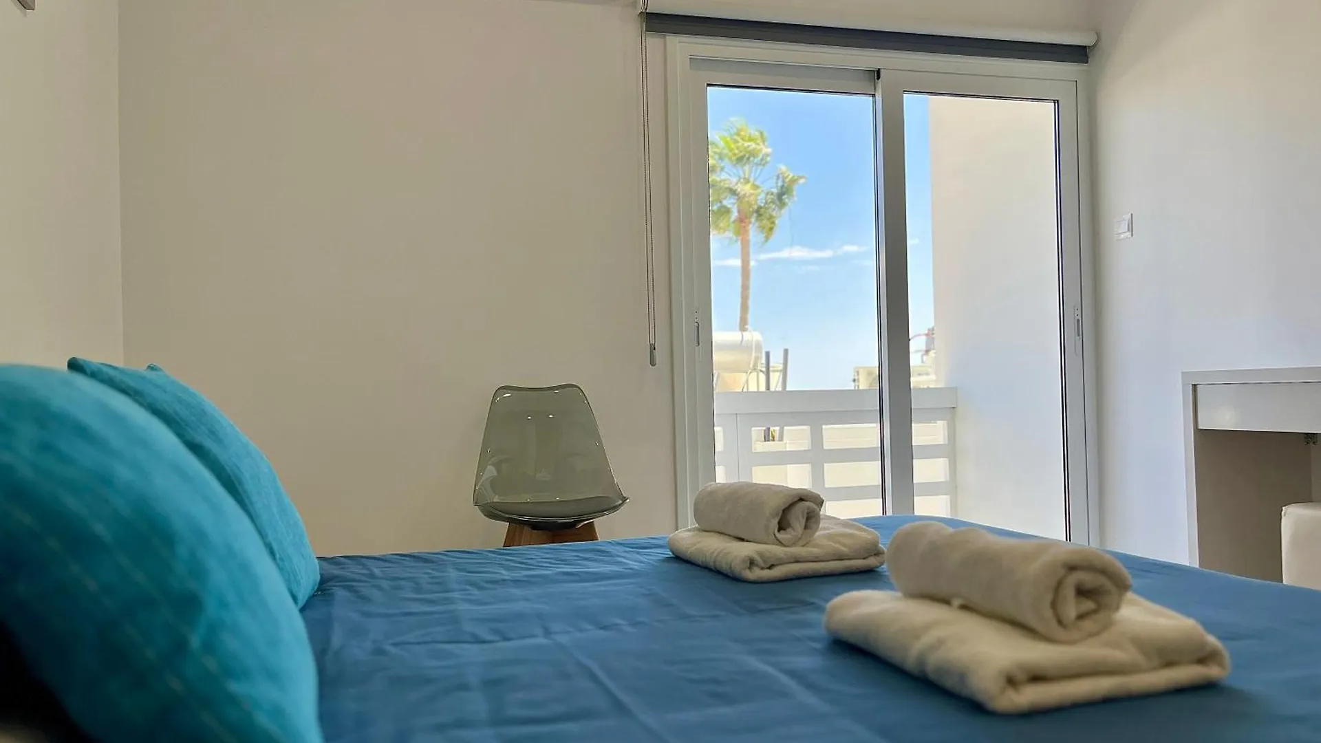 Larnaca Beachhouse 0*,  Chypre