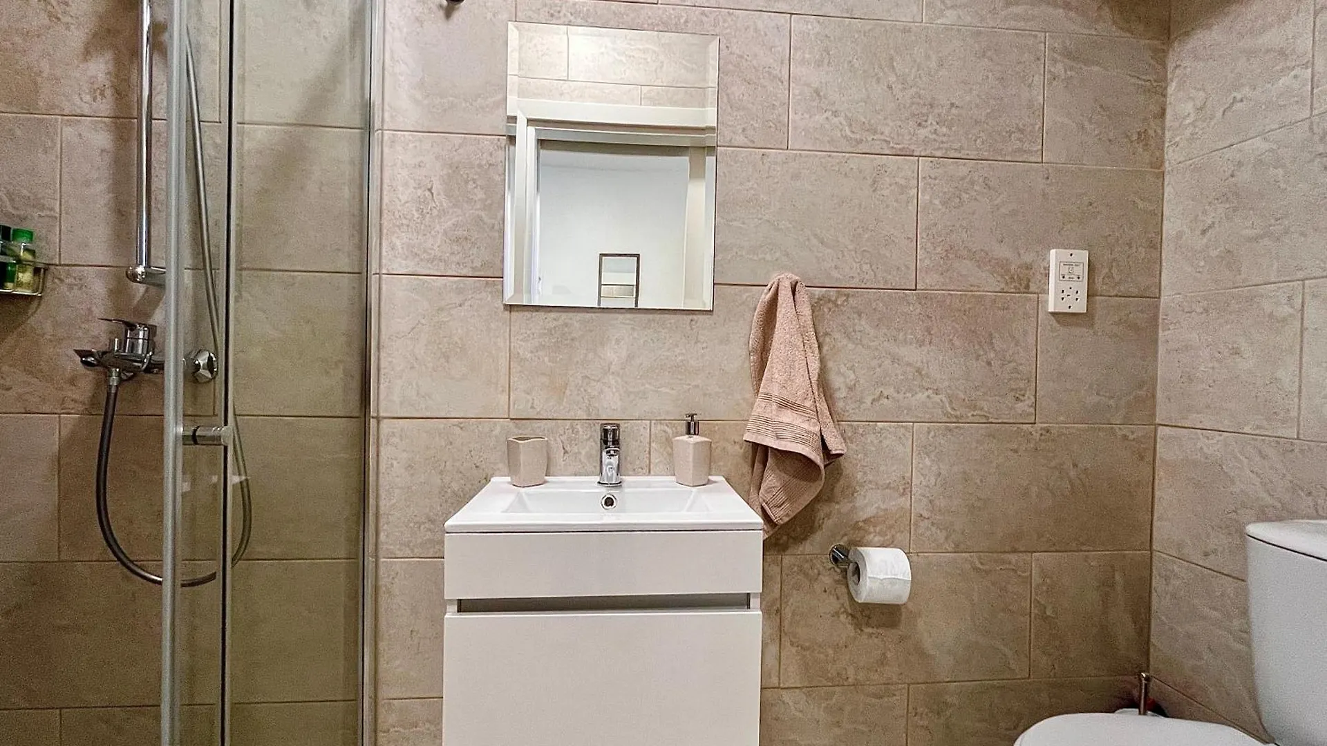 Larnaca Beachhouse 0*,  Chypre