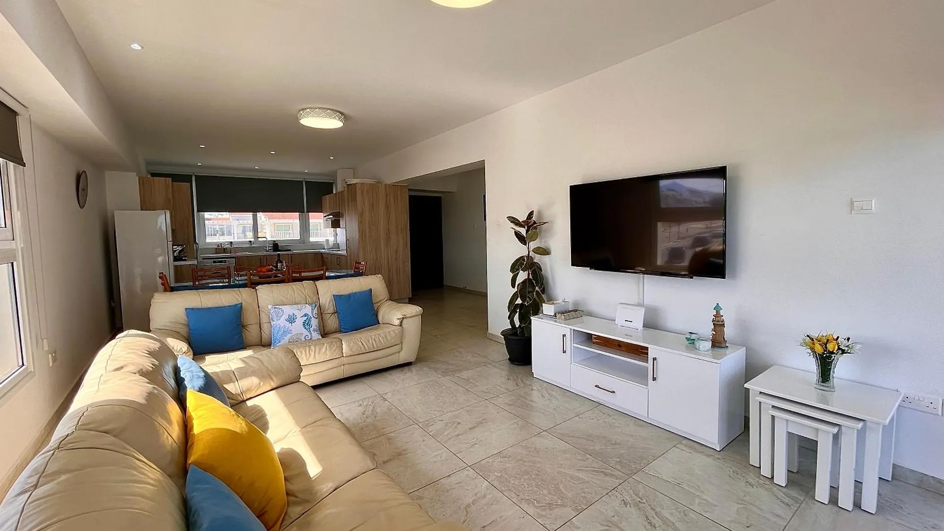 Larnaca Beachhouse 0*,  塞浦路斯